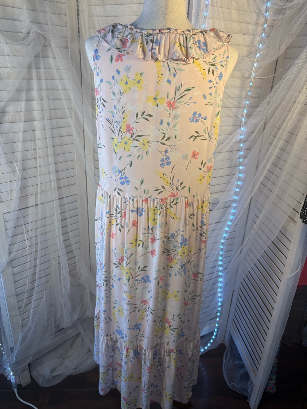 Old Navy Pink Floral Dress with Blue and Coral Accents - Picture 3 of 5